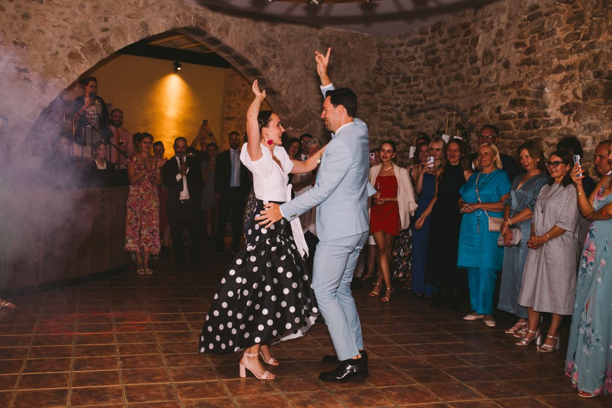 flamenco style dancing