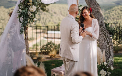 Lectura original per a una boda civil: opcions per sorprendre i emocionar