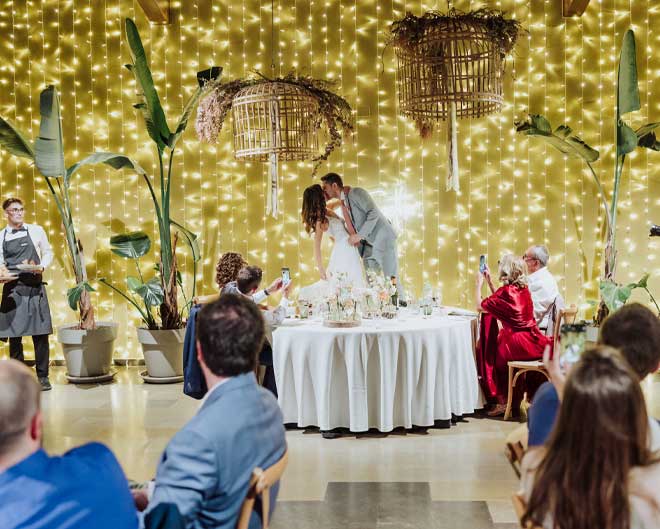 Diferencia entre regalo en met&aacute;lico y lista de bodas