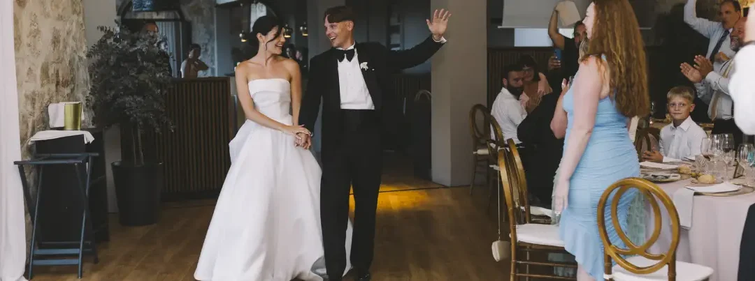 Wedding reception entrance songs: updated list and how to choose yours